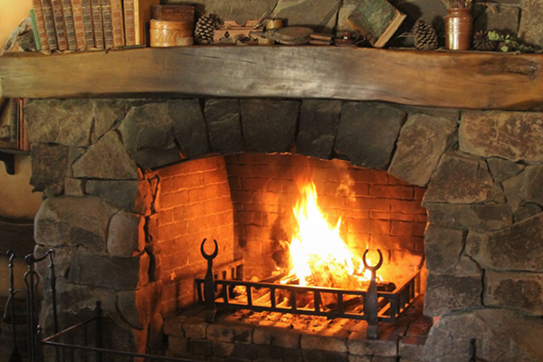 A picture of a fireplace